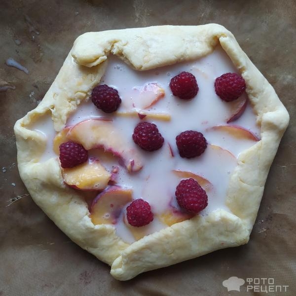 Рецепт: Галета фруктовая - С персиками и малиной Рецепт: Галета фруктовая - С персиками и малиной