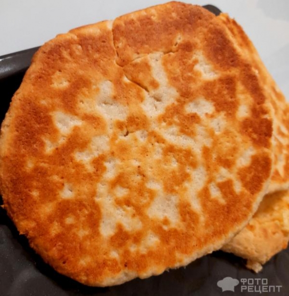 Рецепт: Хачапури по-имеретински - Лепёшки с сыром внутри и сыром снаружи. Хрустящие, ароматные - для любителей сыра! Рецепт: Хачапури по-имеретински - Лепёшки с сыром внутри и сыром снаружи. Хрустящие, ароматные - для любителей сыра!