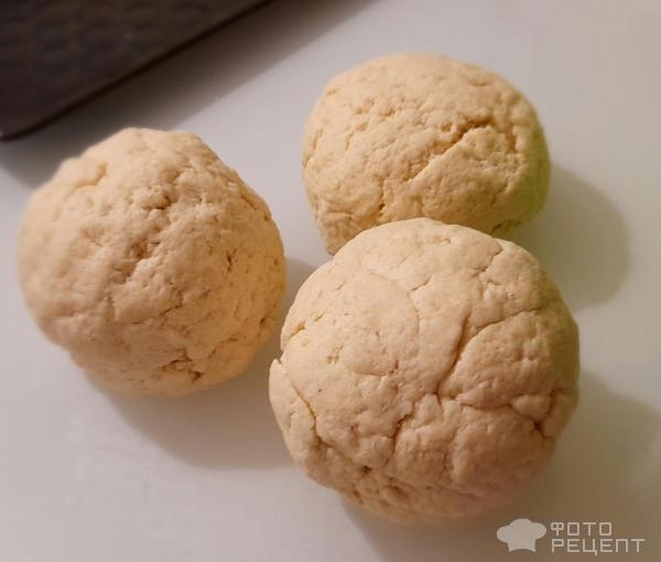 Рецепт: Хачапури по-имеретински - Лепёшки с сыром внутри и сыром снаружи. Хрустящие, ароматные - для любителей сыра! Рецепт: Хачапури по-имеретински - Лепёшки с сыром внутри и сыром снаружи. Хрустящие, ароматные - для любителей сыра!