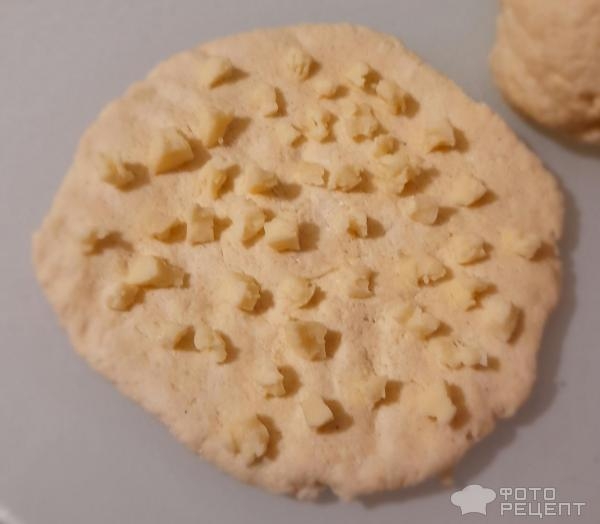 Рецепт: Хачапури по-имеретински - Лепёшки с сыром внутри и сыром снаружи. Хрустящие, ароматные - для любителей сыра! Рецепт: Хачапури по-имеретински - Лепёшки с сыром внутри и сыром снаружи. Хрустящие, ароматные - для любителей сыра!