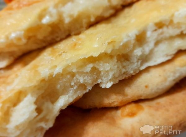 Рецепт: Хачапури по-имеретински - Лепёшки с сыром внутри и сыром снаружи. Хрустящие, ароматные - для любителей сыра! Рецепт: Хачапури по-имеретински - Лепёшки с сыром внутри и сыром снаружи. Хрустящие, ароматные - для любителей сыра!