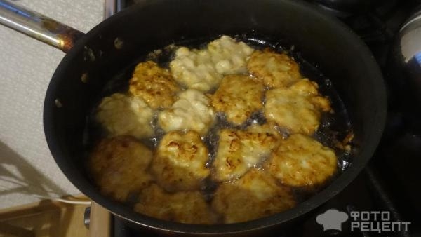 Рецепт: Оладьи из рубленной куриной грудки с соевым соусом - Очень вкусные, нежные и быстро. Рецепт: Оладьи из рубленной куриной грудки с соевым соусом - Очень вкусные, нежные и быстро.