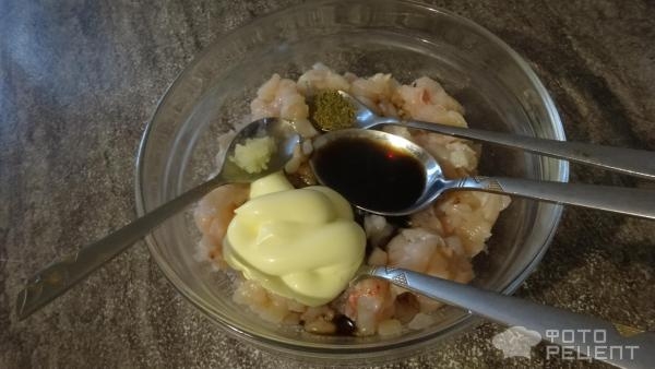 Рецепт: Оладьи из рубленной куриной грудки с соевым соусом - Очень вкусные, нежные и быстро. Рецепт: Оладьи из рубленной куриной грудки с соевым соусом - Очень вкусные, нежные и быстро.