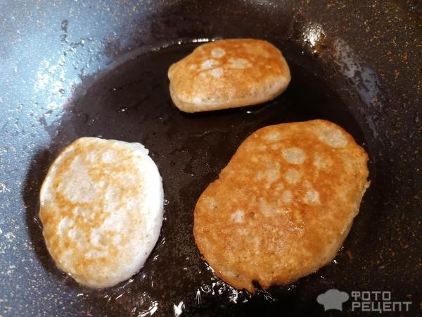 Рецепт: Оладьи из ржаной муки - Ржано-пшеничные на ацидофилине Рецепт: Оладьи из ржаной муки - Ржано-пшеничные на ацидофилине