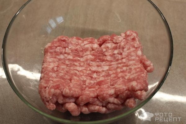 Рецепт: Перцы кольцами с фаршем - Под сыром сулугуни Рецепт: Перцы кольцами с фаршем - Под сыром сулугуни