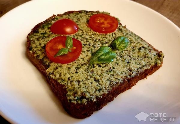 Рецепт: Соус "Песто" - домашний Песто с грецкими орехами Рецепт: Соус "Песто" - домашний Песто с грецкими орехами