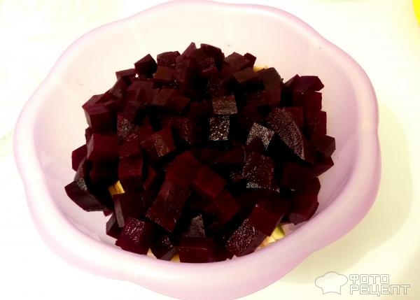 Рецепт: Свекольный салат "Зимний" - С сыром и кислым яблоком. Потрясающе вкусное сочетание! Рецепт: Свекольный салат "Зимний" - С сыром и кислым яблоком. Потрясающе вкусное сочетание!