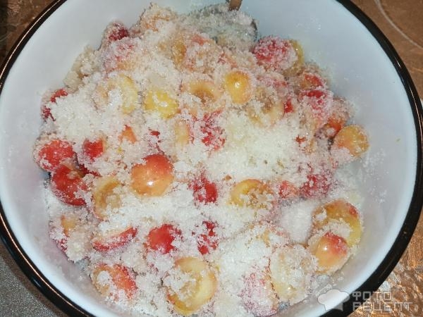 Рецепт: Варенье из черешни - ароматное варенье из неароматной ягоды? Да, умеем, практикуем!