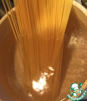 Спагетти с цуккини, лососем и Спагетти с цуккини, лососем и