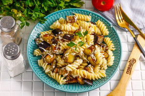 Паста с баклажанами и фетой