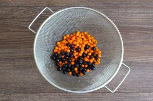 Компот из облепихи и черноплодной рябины Компот из облепихи и черноплодной рябины