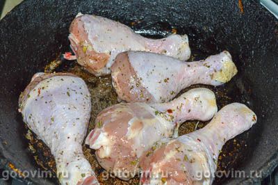 Куриные голени в сметане в мультиварке Куриные голени в сметане в мультиварке