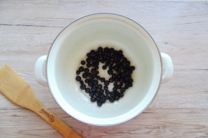 Компот из шиповника с черной смородиной Компот из шиповника с черной смородиной