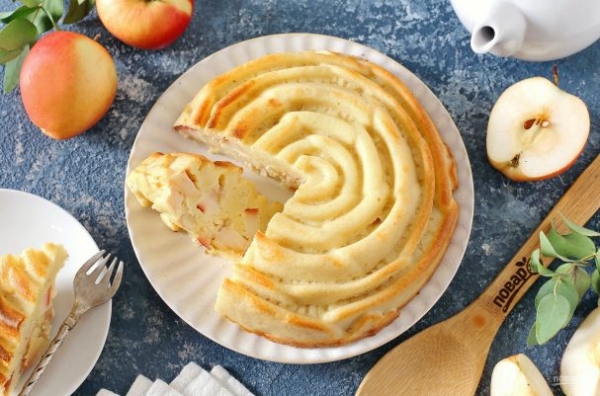 Низкоуглеводная шарлотка с яблоками Низкоуглеводная шарлотка с яблоками