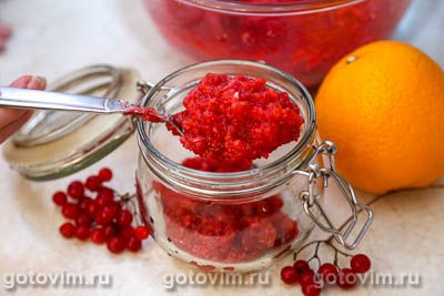 Сырое варенье из калины с апельсином