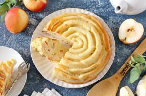 Низкоуглеводная шарлотка с яблоками Низкоуглеводная шарлотка с яблоками