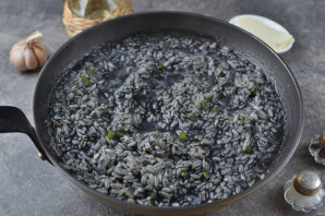 Ризотто с чернилами каракатицы Ризотто с чернилами каракатицы