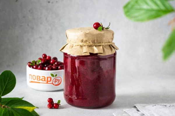 Протертая брусника без сахара Протертая брусника без сахара