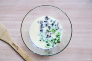 Омлет с брокколи и грибами Омлет с брокколи и грибами