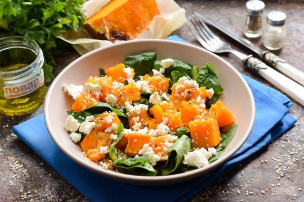 Салат из тыквы со шпинатом