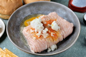 Бургер "Зубастый монстр" Бургер "Зубастый монстр"