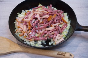 Солянка мясная Солянка мясная