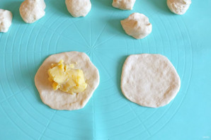 Тонкие пирожки с картошкой "Крестьянские" Тонкие пирожки с картошкой "Крестьянские"