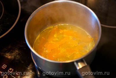 Утиные грудки с соусом из калины