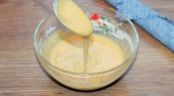 Медовые пирожные с кремом и джемом, пошаговый рецепт с фото Медовые пирожные с кремом и джемом, пошаговый рецепт с фото