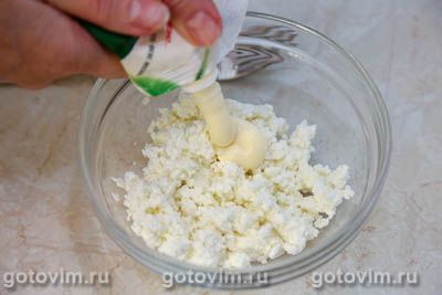 Бутерброды с красной икрой и творогом и укропом Бутерброды с красной икрой и творогом и укропом