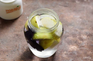 Компот из яблок с базиликом на зиму Компот из яблок с базиликом на зиму