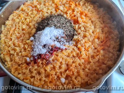 Турецкий чечевичный суп-пюре с паприкой и мятой Турецкий чечевичный суп-пюре с паприкой и мятой