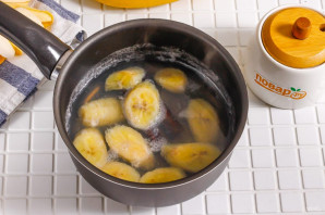 Банановый настой с корицей Банановый настой с корицей