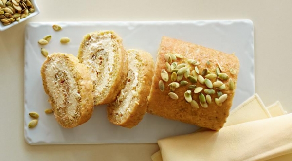 Сладкий рулет с тыквенными семечками, пошаговый рецепт с фото Сладкий рулет с тыквенными семечками, пошаговый рецепт с фото