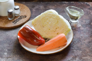 Салат из маринованной капусты с морковью Салат из маринованной капусты с морковью