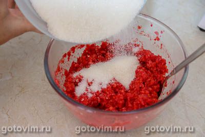 Сырое варенье из калины с апельсином