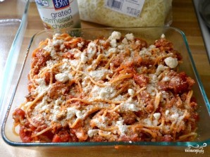 Запеченные спагетти с сосисками Запеченные спагетти с сосисками