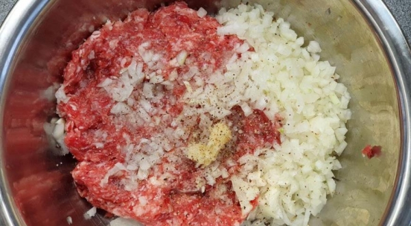 Чебуреки с мясом - пузырчатые и сочные, пошаговый рецепт с фото Чебуреки с мясом - пузырчатые и сочные, пошаговый рецепт с фото