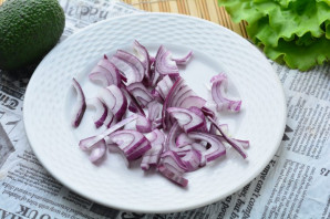 Салат с авокадо и маслинами Салат с авокадо и маслинами