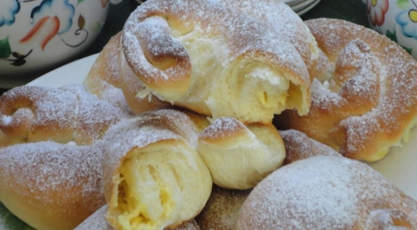 Сдобные улитки с заварным кремом, пошаговый рецепт с фото Сдобные улитки с заварным кремом, пошаговый рецепт с фото
