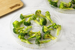 Чипсы из брокколи Чипсы из брокколи