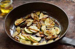 Армянская закуска из баклажанов и кабачков Армянская закуска из баклажанов и кабачков