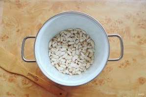 Фасолевый суп с баклажанами