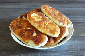 Тонкие пирожки с картошкой "Крестьянские" Тонкие пирожки с картошкой "Крестьянские"