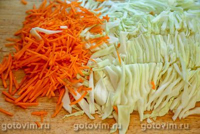 Утиные ножки с яблоками и капустой, запеченные в рукаве