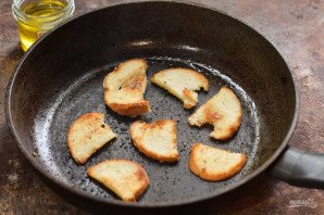 Салат "Цезарь" с сыром фета Салат "Цезарь" с сыром фета