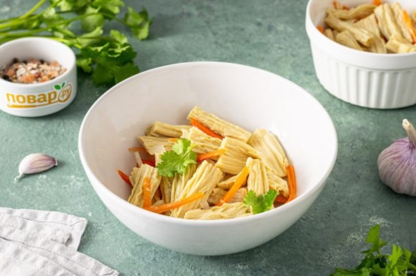 Маринованная соевая спаржа