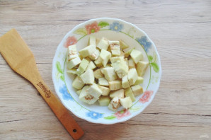 Салат с жареными баклажанами и свежими помидорами Салат с жареными баклажанами и свежими помидорами