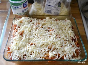 Запеченные спагетти с сосисками Запеченные спагетти с сосисками