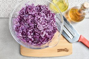 Краснокочанная капуста маринованная